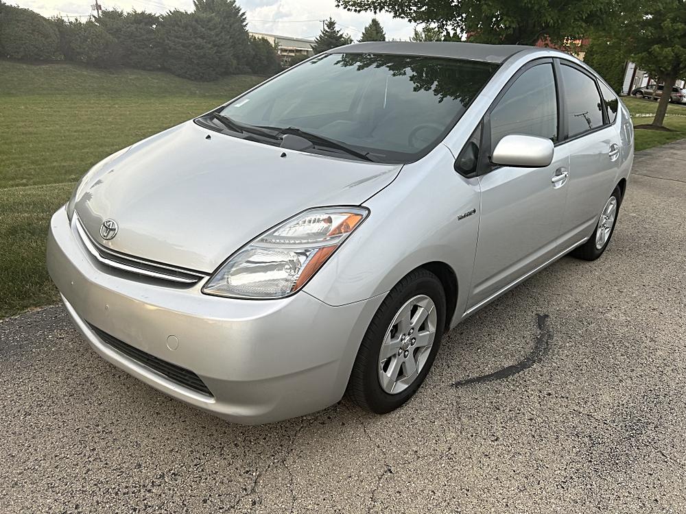 Toyota Pruis 5dr HB (Natl)